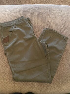 Wrangler Men's Olive Straight-Leg Jeans